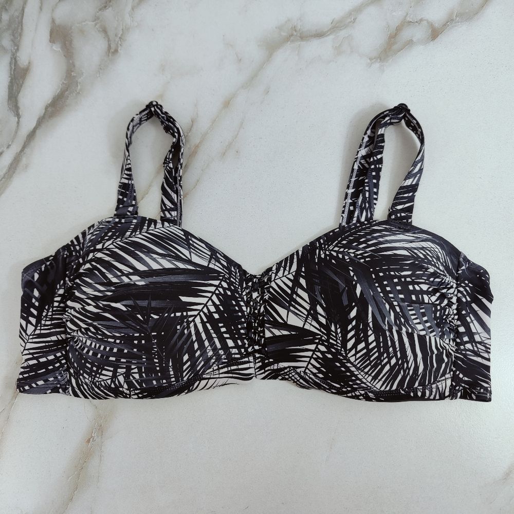 Time and Tru Retro Black White Tropical Print Lined Plus Size Bikini Top, 1X